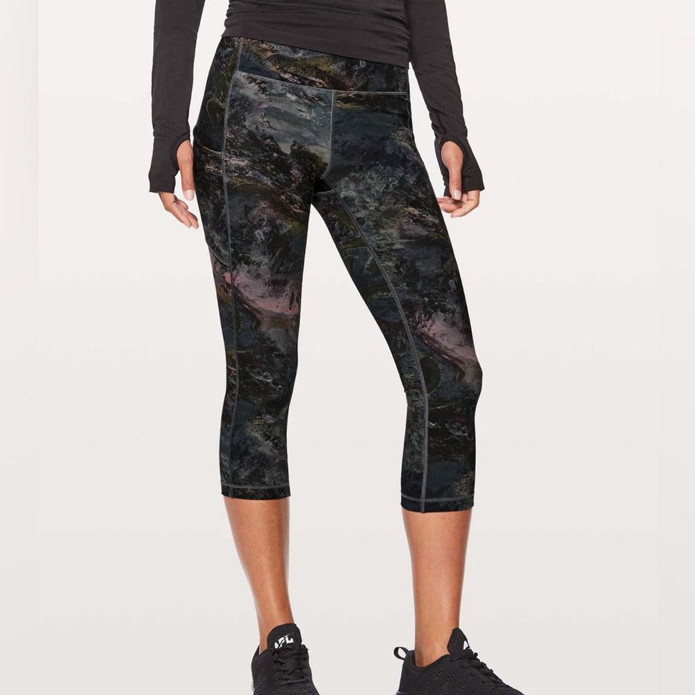 Lululemon Speed Crop 6 Radiant Multi